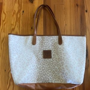 Barrington St. Anne Tote Snowy Leopard